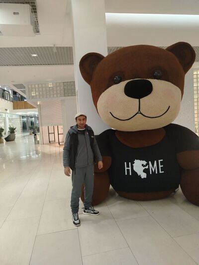  ,   Donyorbek, 37 ,   ,   