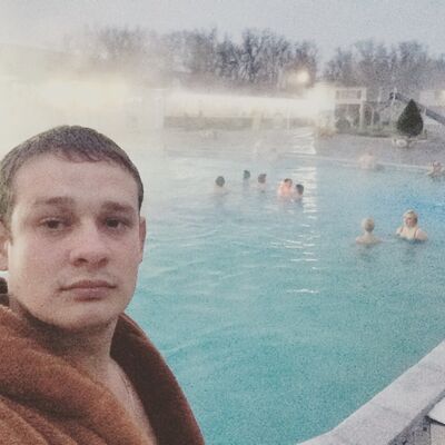  ,   Kent, 33 ,   , 