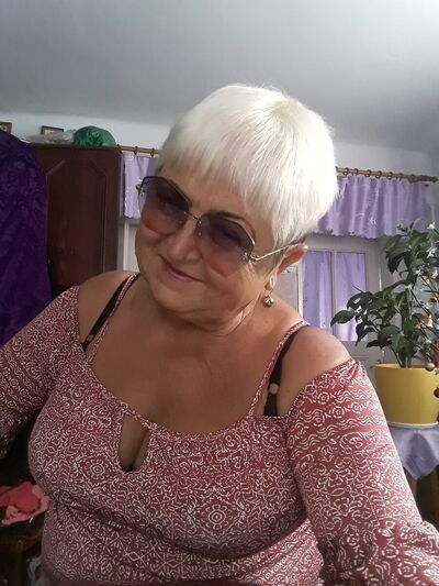  ,   Galina, 68 ,   c 