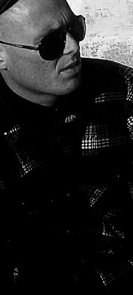  ,   Marsall, 32 ,  