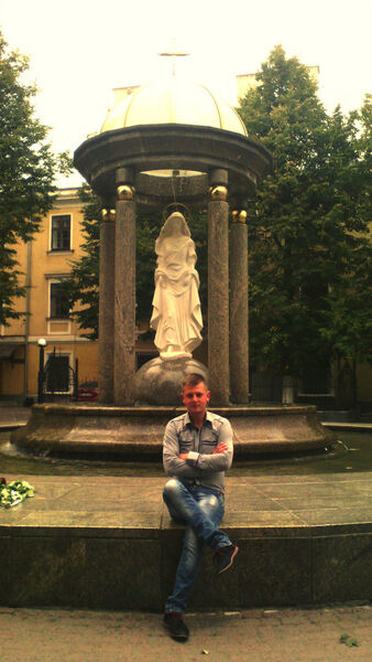  ,   Lazar, 32 ,   
