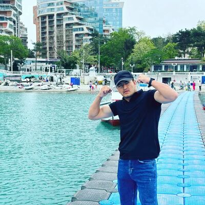  ,   Kamoliddin R, 35 ,   ,   