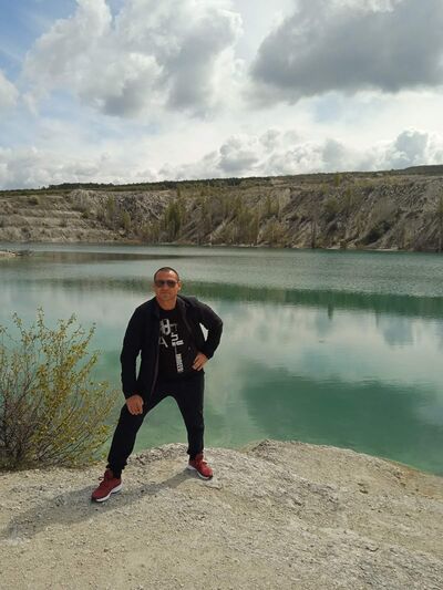  ,   Viktor, 46 ,   ,   