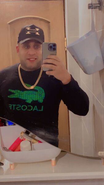  ,   Denys, 38 ,   ,   