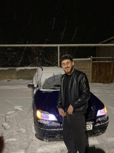  ,   Armen, 22 ,   ,   