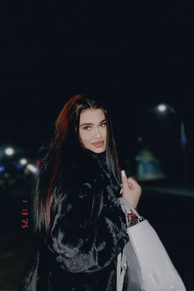  --,   , 21 ,  