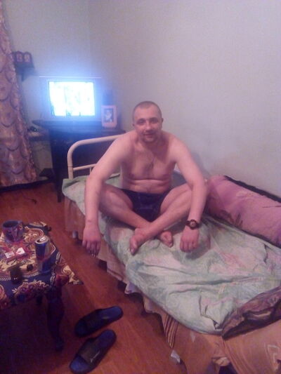  Abbots Langley,   , 36 ,  
