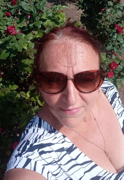  ,   Svetlana, 60 ,   