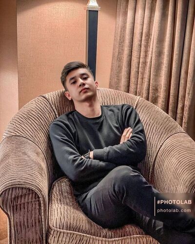  ,   Alisher, 18 ,   ,   