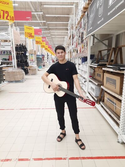  ,   SHohruh, 25 ,   ,   
