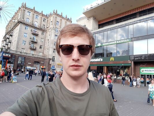  ,   Irakli, 32 ,   ,   , c 