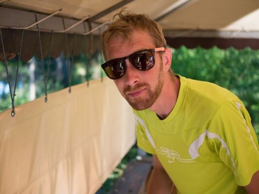  ,   Dima, 35 ,   