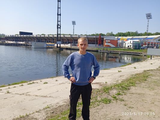  ,   Pavel, 45 ,   ,   , c 