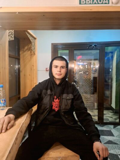  ,   Abubakr, 21 ,   ,   