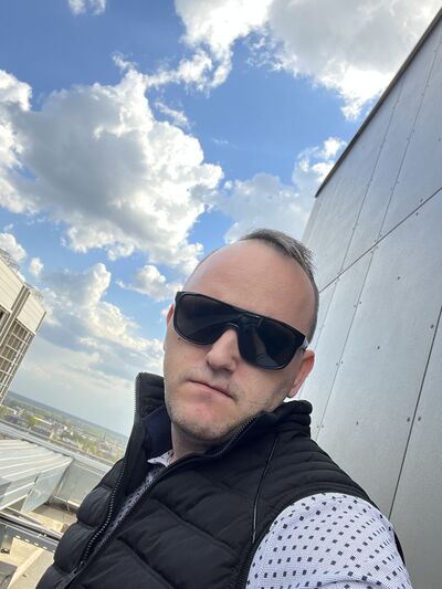  ,   Sashkeen, 41 ,     , c 
