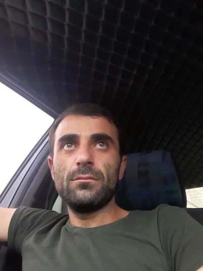  ,   Hrach, 31 ,   ,   