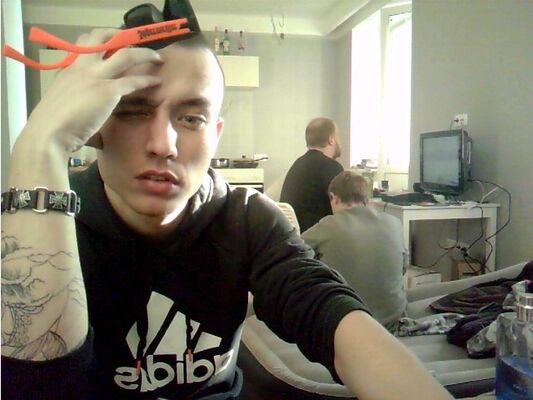  ,   Dench, 33 ,   ,   , c 