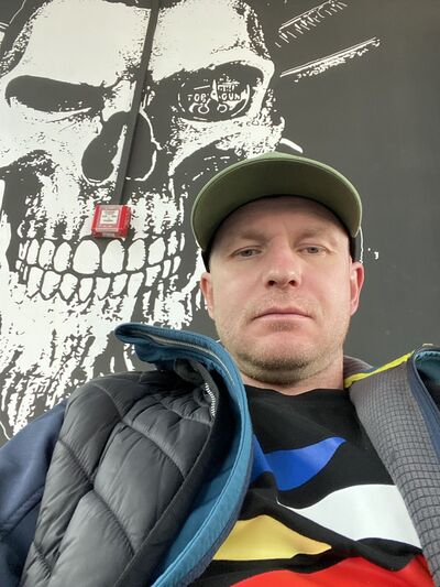  ,   Artur, 40 ,   ,   