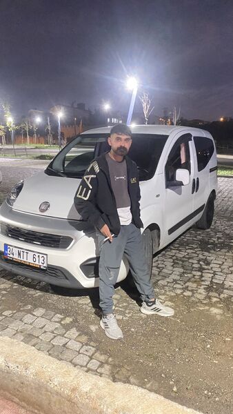  ,   Faruk, 28 ,   ,   