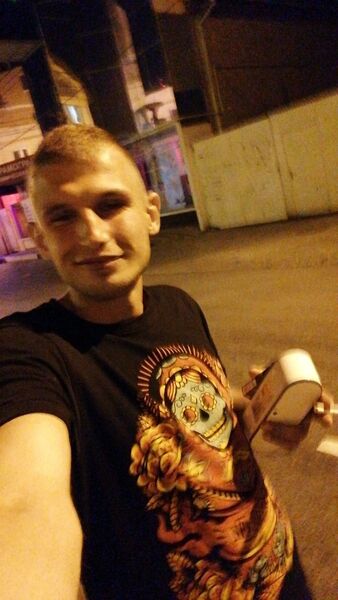  ,   Nikolay, 32 ,   ,   , c , 