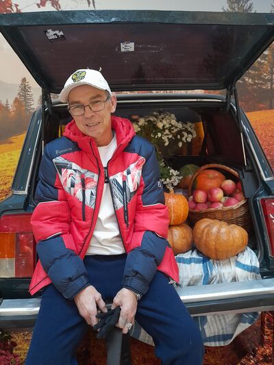  ,   Viktor, 58 ,   c , 