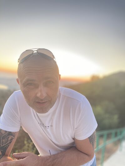  ,   Sergei, 41 ,   ,   , c 