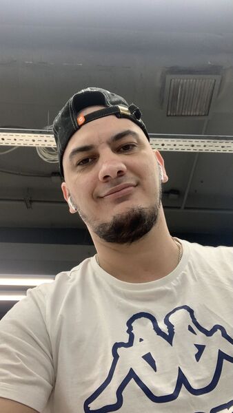  -,   Arturo, 35 ,   ,   