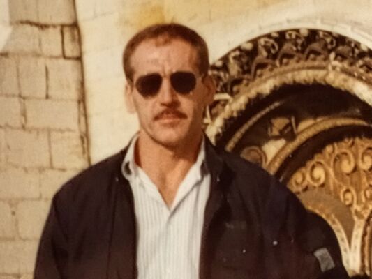  ,   Alex, 68 ,   ,   
