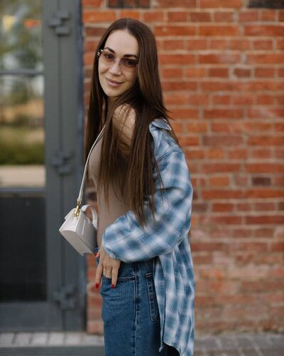  ,   Ulyana, 29 ,   ,   , c , 