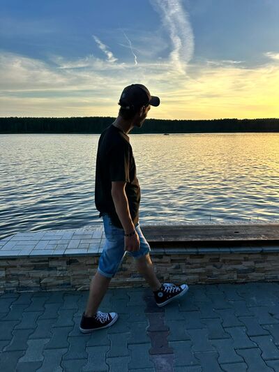  ,   Sergei, 33 ,   ,   
