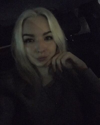  ,   Arina, 28 ,   ,   , c , 