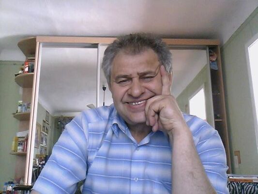 ,   Alex, 66 ,   