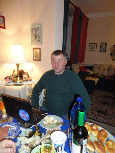  ,   Valentin, 62 ,  