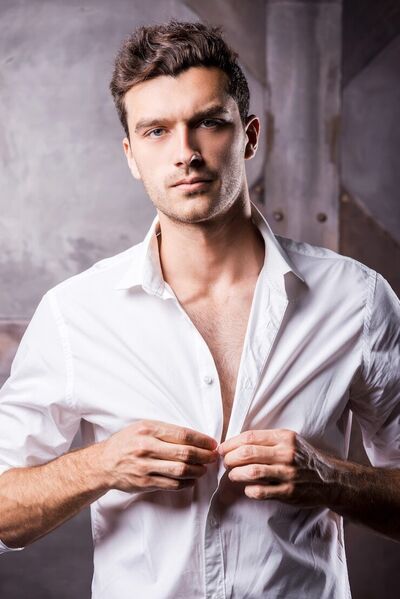 -,   Leon, 30 ,   