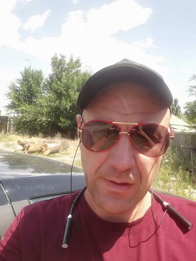  ,   Vlad, 40 ,   ,   