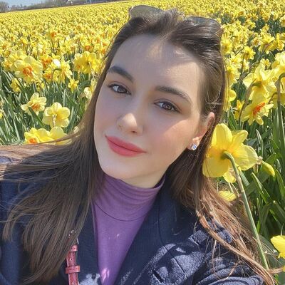  ,   Anna, 37 ,   ,   