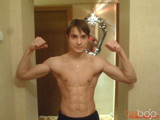 ,   Fanman, 33 ,   