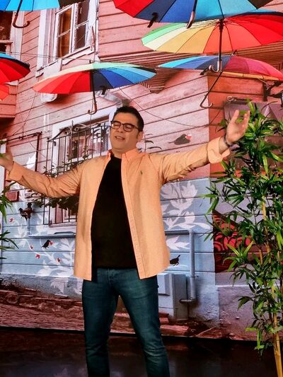  ,   Freddie, 57 ,   ,   