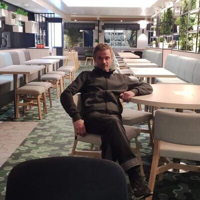  ,   Alex, 40 ,   ,   