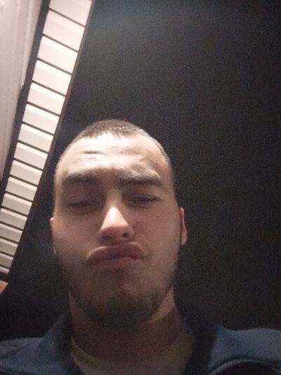  ,   Artem, 23 ,   ,   