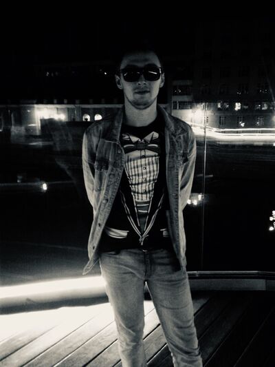  ,   Mr, 32 ,   ,   , c 