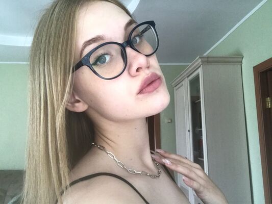  ,   NastyaHole, 19 ,   ,   