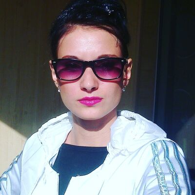  ,   Ketrin, 33 ,  