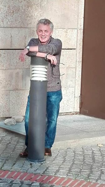  Neu-Ulm,   , 58 ,   c 