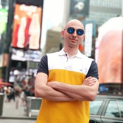  ,   Maxim, 37 ,   ,   , c 