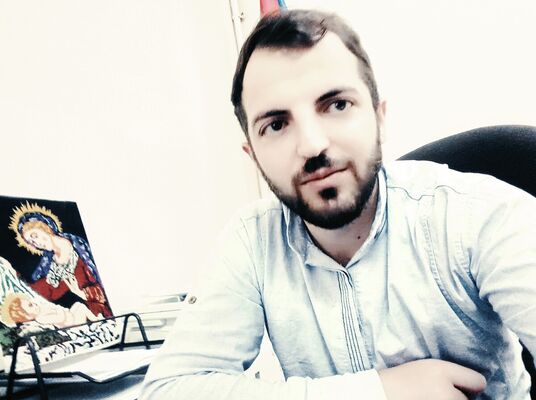  ,   Hovo, 30 ,   ,   , c 