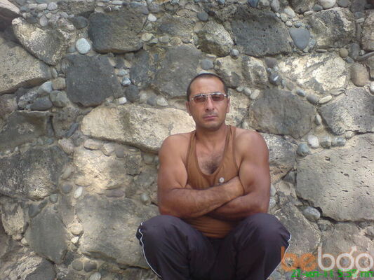 ,   Harut, 46 ,  