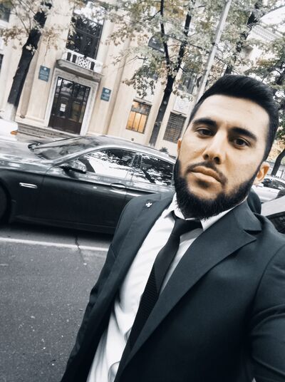  -,   Ali, 30 ,   ,   
