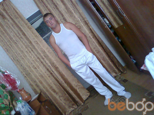  ,   Sasha, 33 ,   