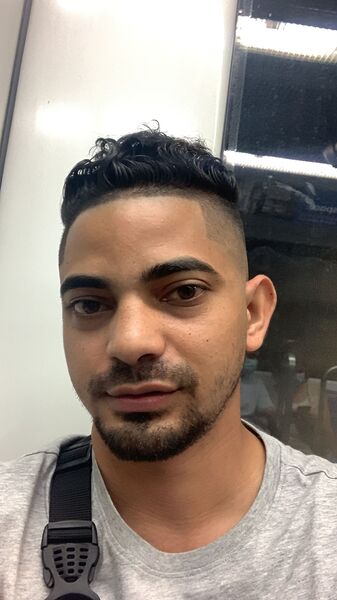  ,   Alejandro, 32 ,   ,   